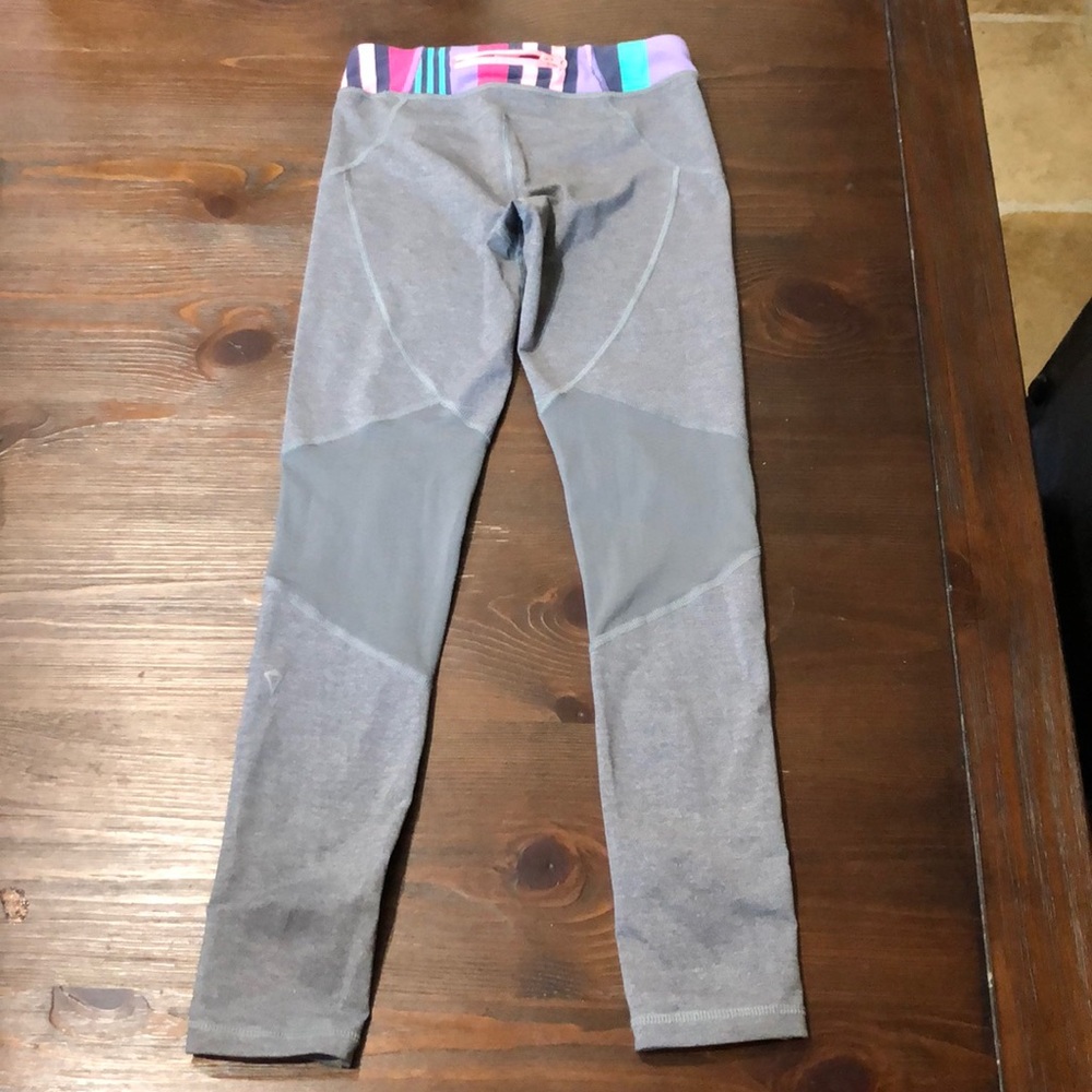 Ivivva Girls Leggings, size 8, Gray